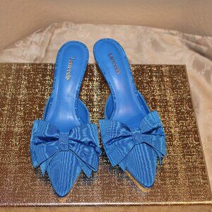 Larroude Mini Elle Pump In Arriana Azure
